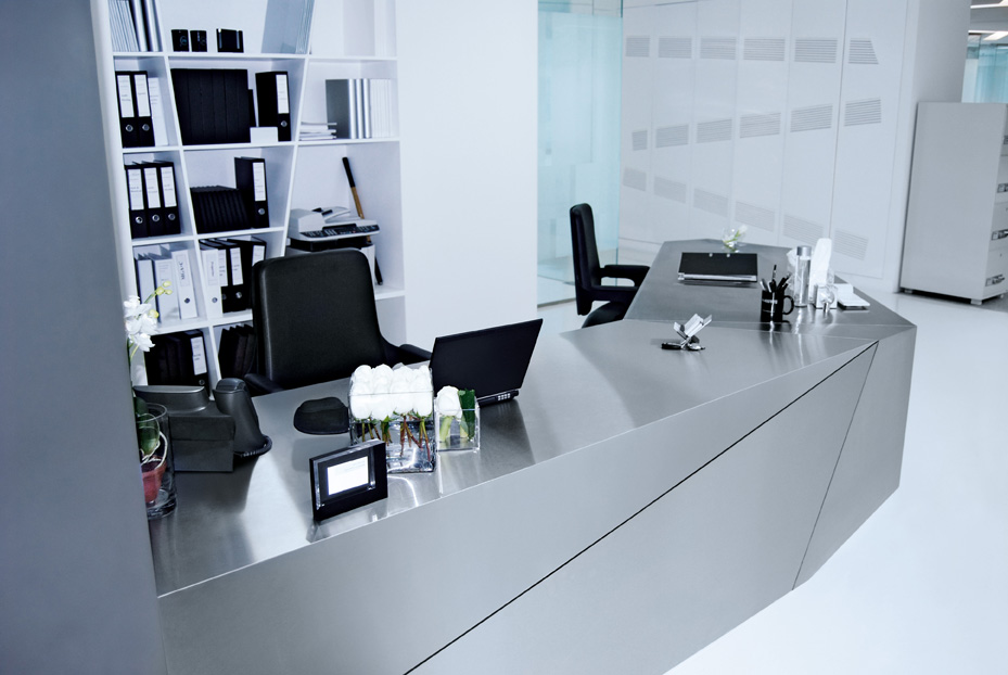 reference_Bahrain_Silver_111